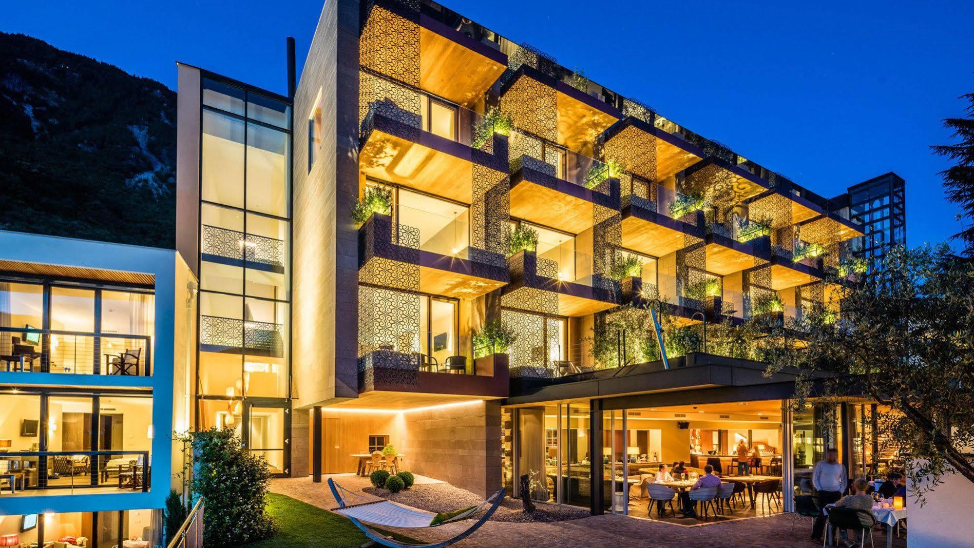 Hotel Muchele Postal / Burgstall Ngoại thất bức ảnh
